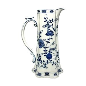 Seymour Mann, Vienna Woods “Blue Onion” Porcelain Pitcher Jug 9 1/2” 24oz